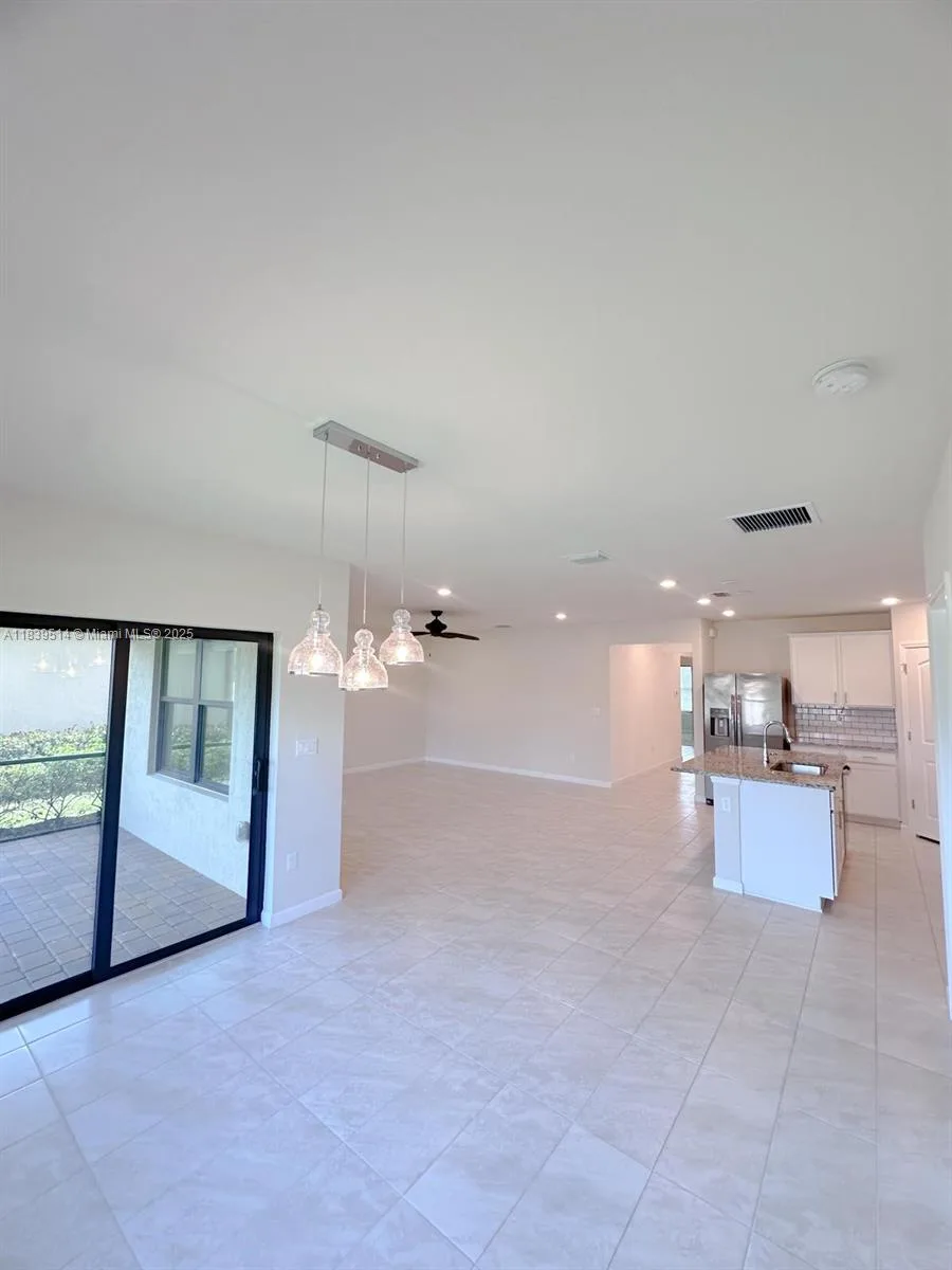 5292 Jasper Sq # 5292, Vero Beach, FL 32967 photo 5