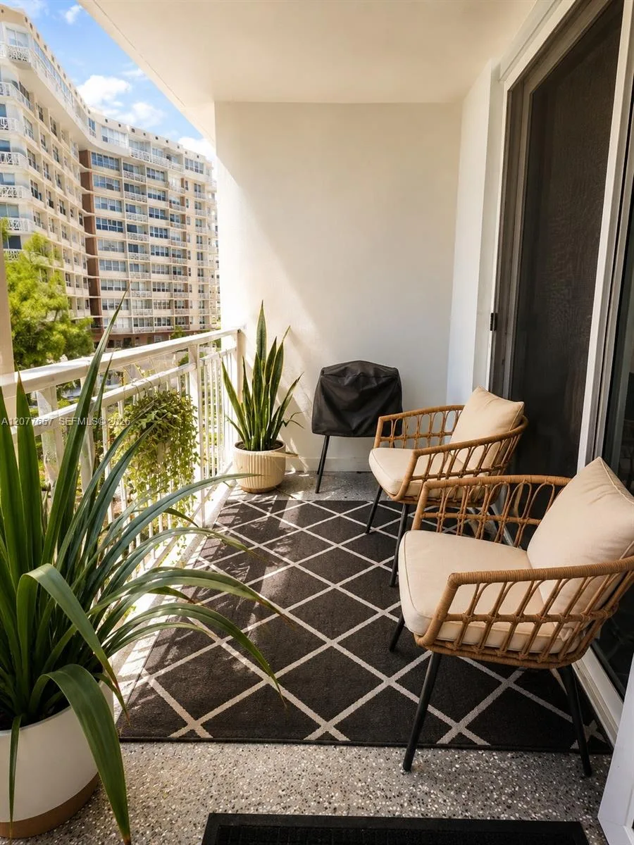 1801 S Ocean Dr # 340, Hallandale Beach, FL 33009 photo 3