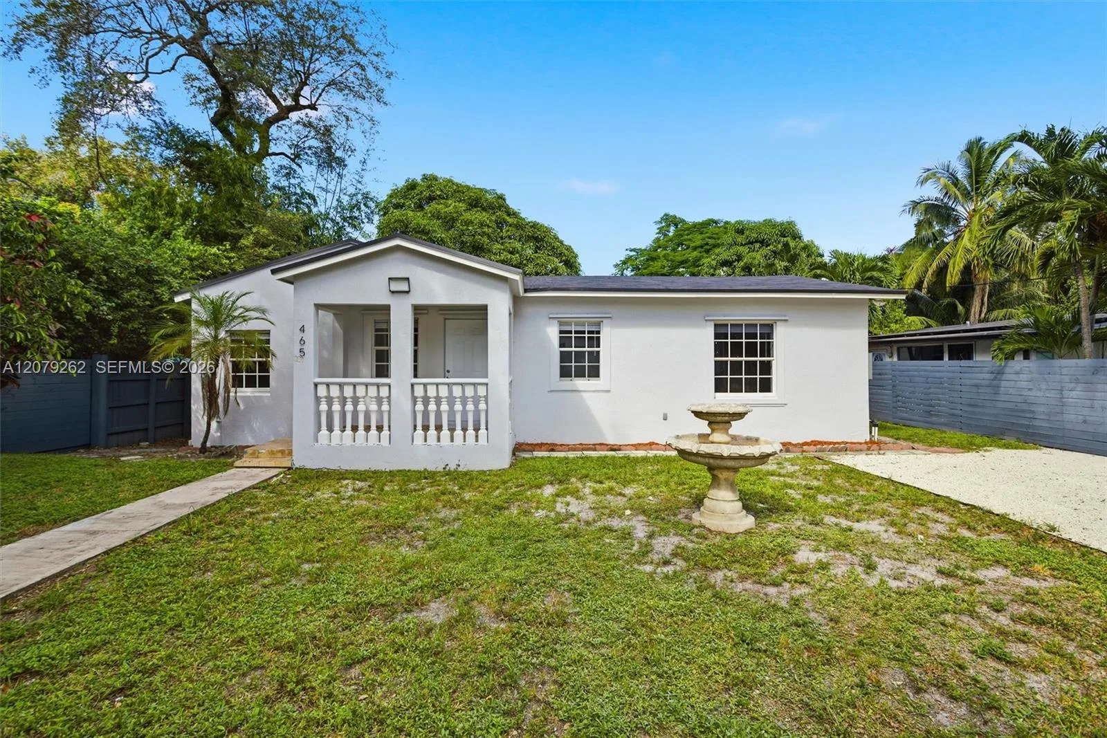 465 NE 165th St, Miami, FL 33162