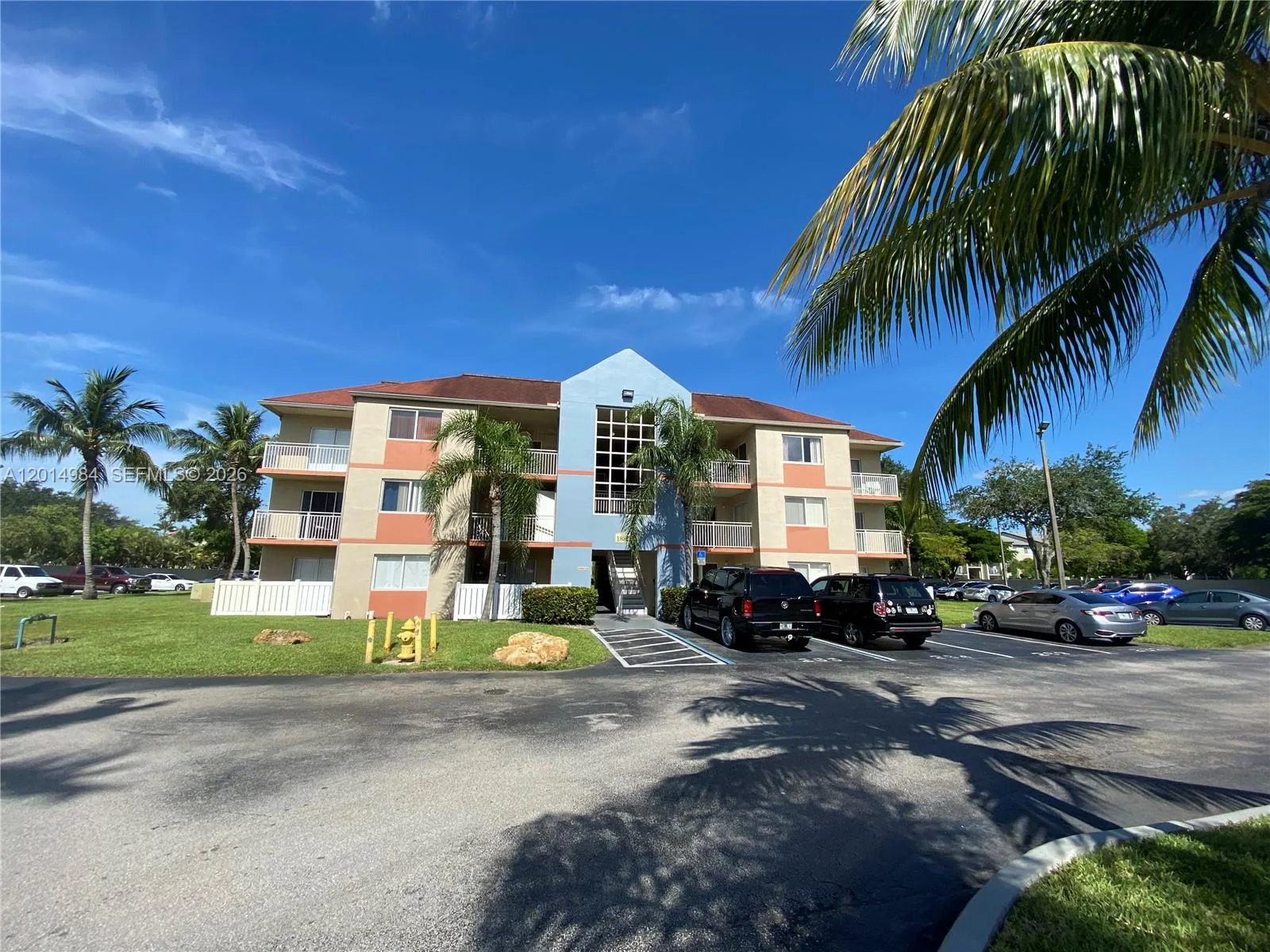 18820 NW 57th Ave # 203, Hialeah, FL 33015 photo 2