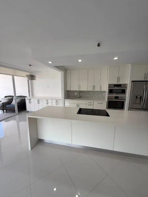 19707 Turnberry Way # 24B, Aventura, FL 33180 photo 12