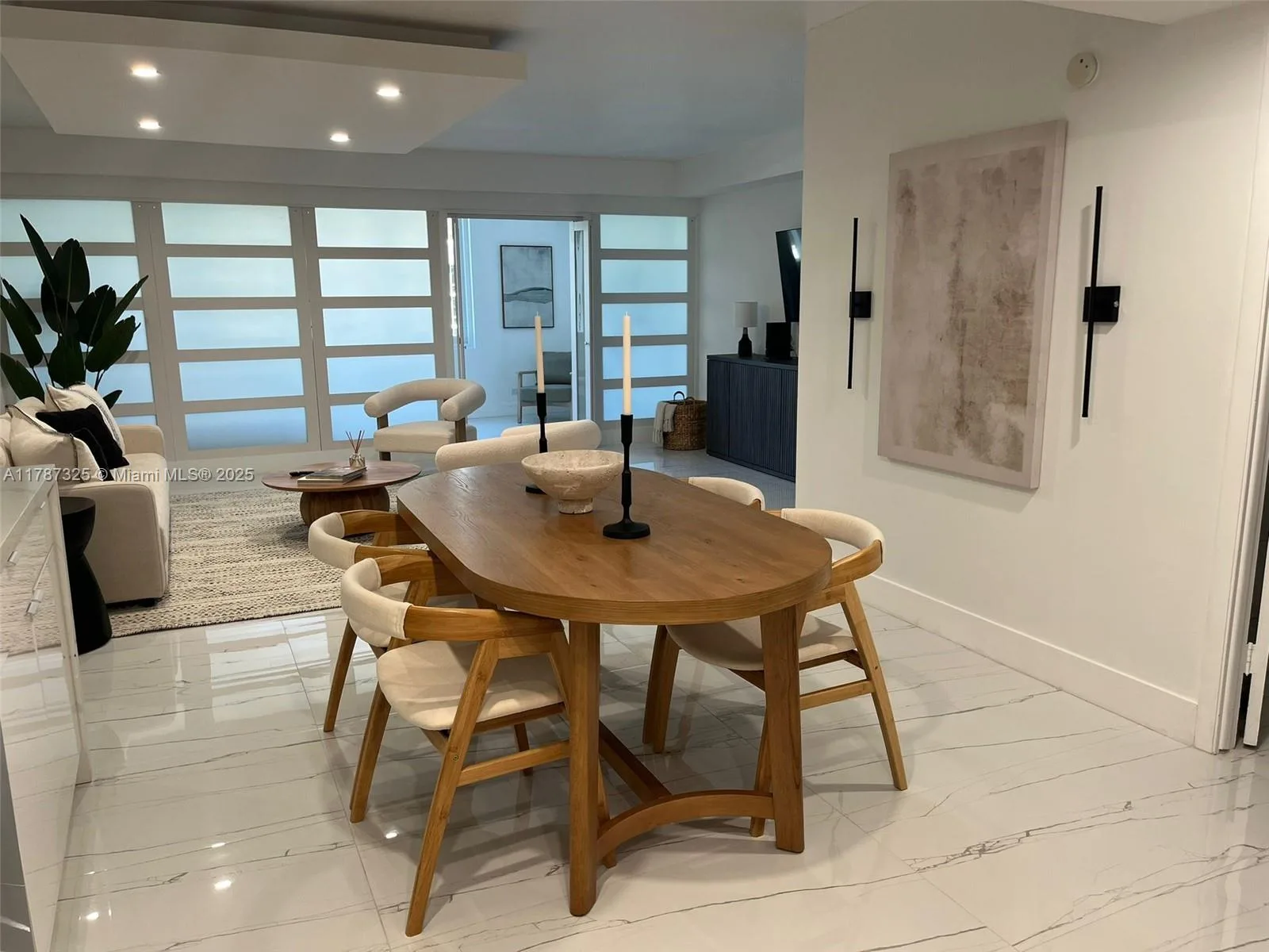 2301 Collins Ave # 628, Miami Beach, FL 33139 photo 4