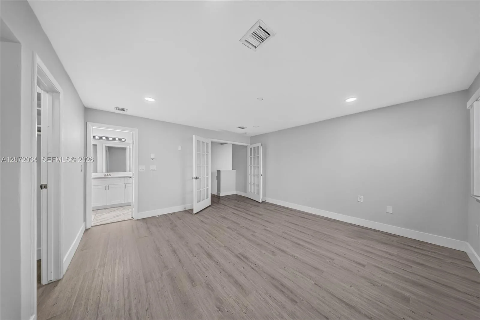 6637 NW 181st Ln, Hialeah, FL 33015 photo 8