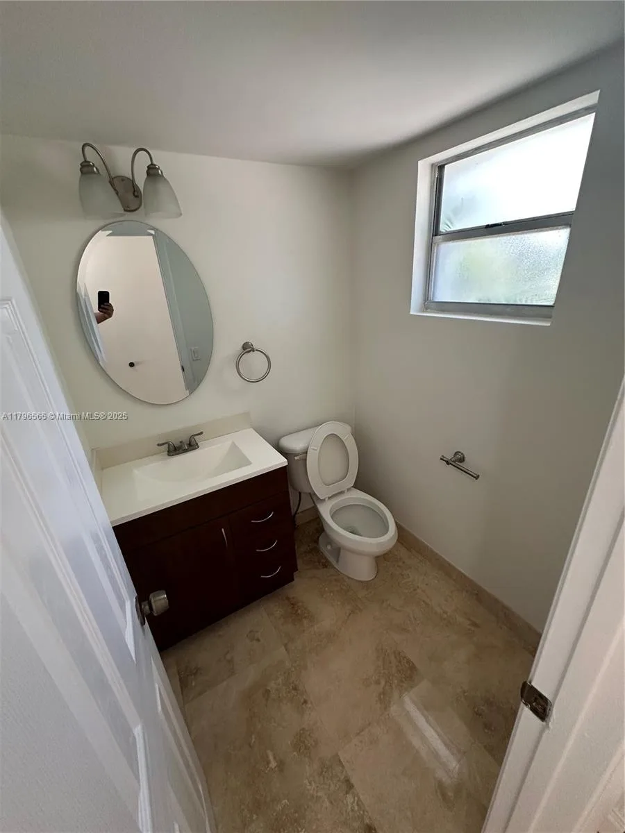 878 Crystal Lake Dr, Deerfield Beach, FL 33064 photo 11