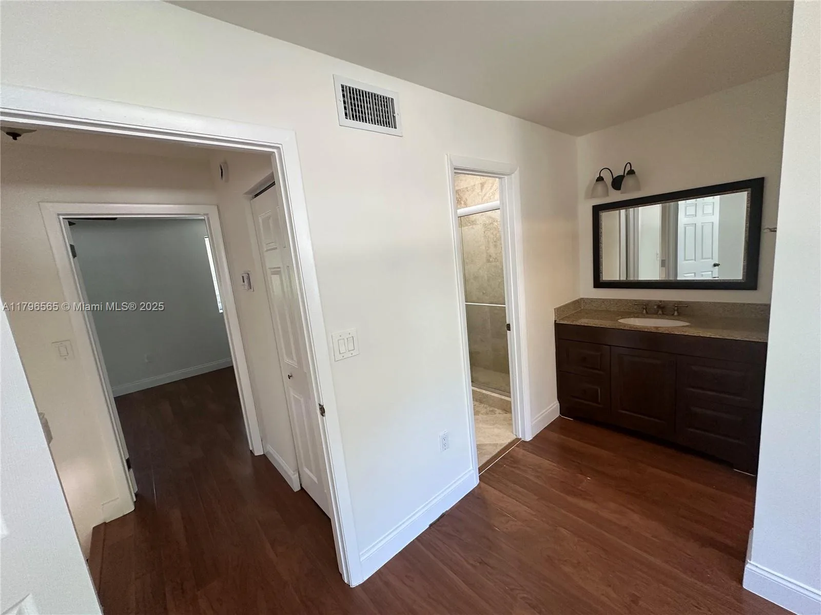 878 Crystal Lake Dr, Deerfield Beach, FL 33064 photo 7