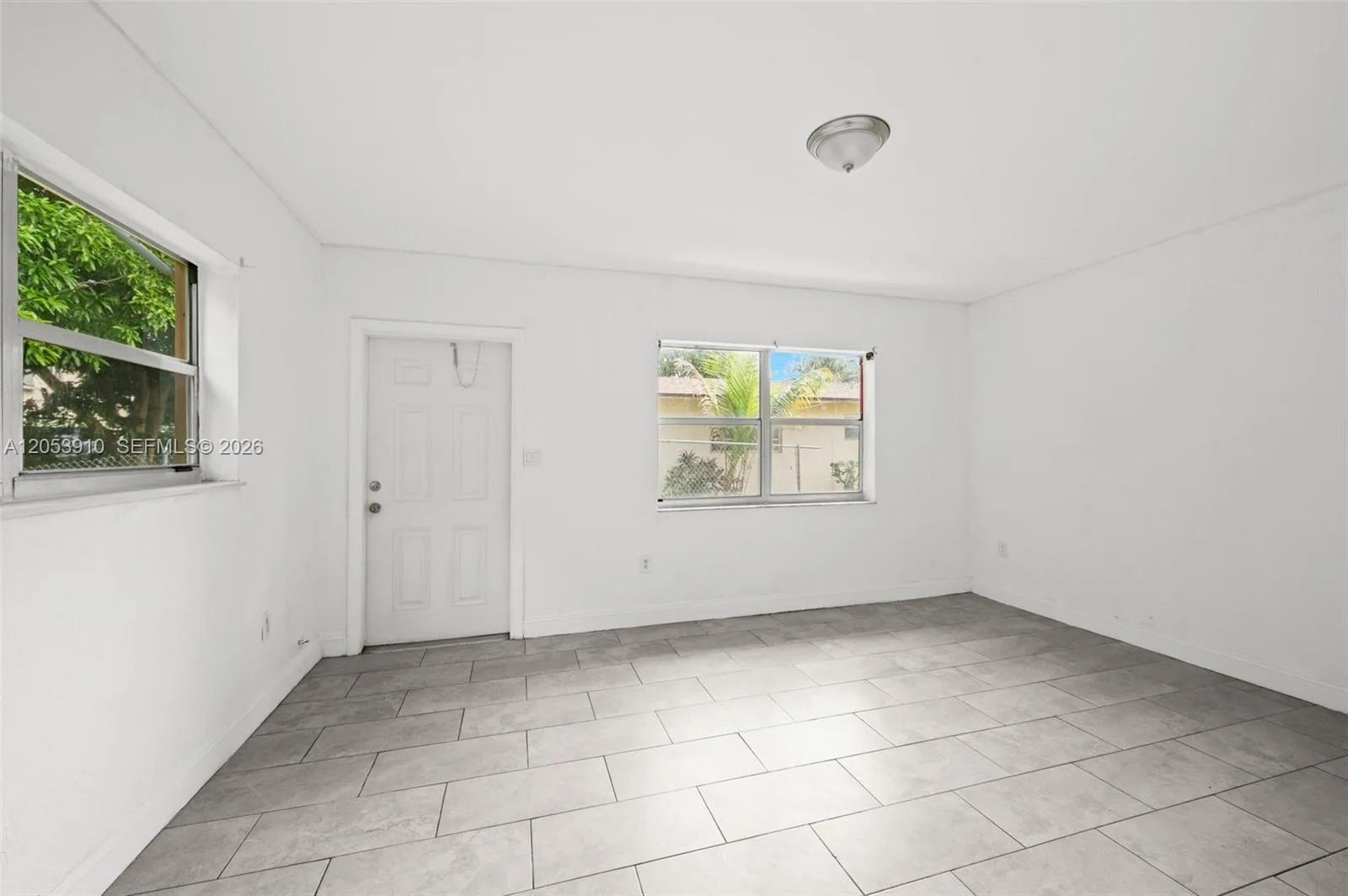 1429 NE 118th Ter, Miami, FL 33161 photo 3