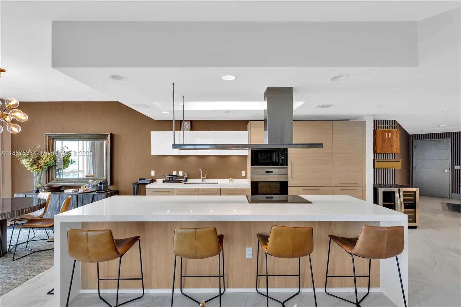 17111 Biscayne Blvd # 1709, North Miami Beach, FL 33160 photo 7