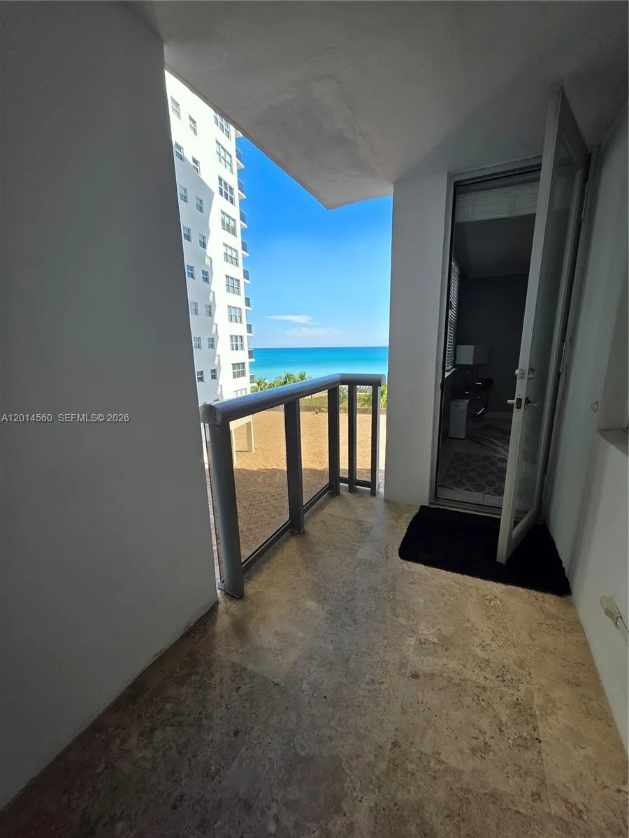 6039 Collins Ave # 621, Miami Beach, FL 33140 photo 2