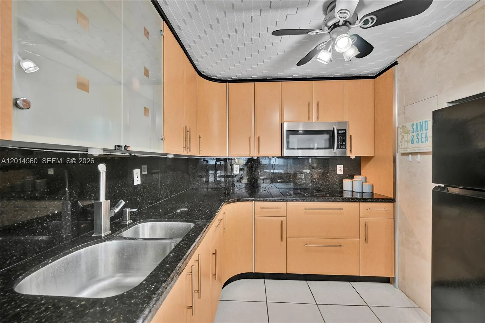 6039 Collins Ave # 621, Miami Beach, FL 33140 photo 3