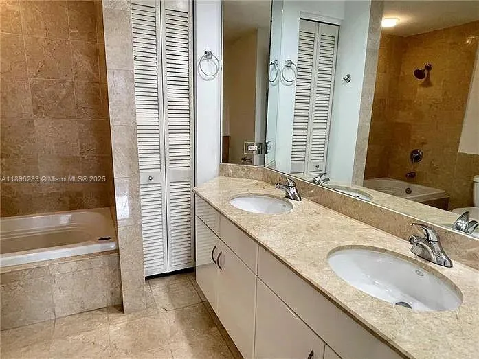 801 Brickell Key Blvd # 1901, Miami, FL 33131 photo 8