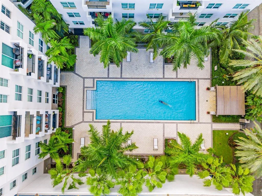2421 NE 65th Street # 309, Fort Lauderdale, FL 33308
