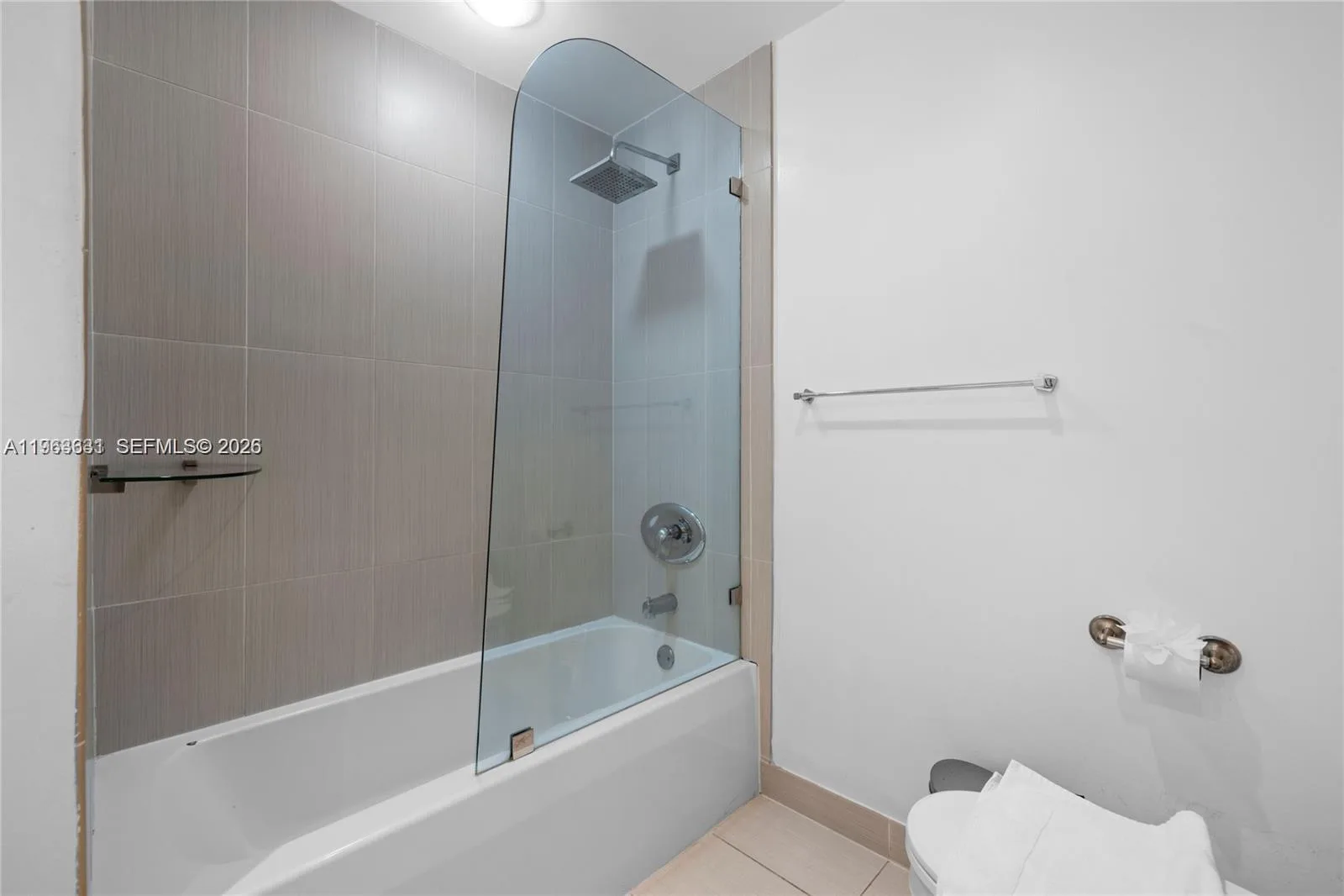 3250 NE 1st Ave # 515, Miami, FL 33137 photo 12