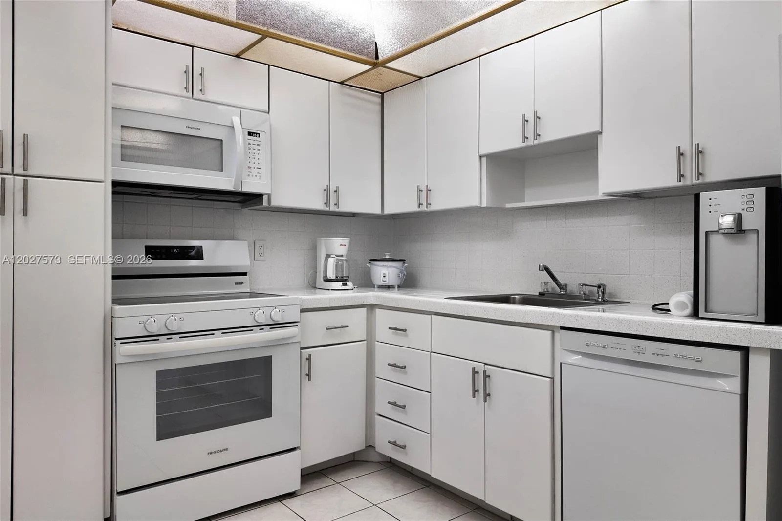 1950 S Ocean Dr # 11M, Hallandale Beach, FL 33009 photo 9