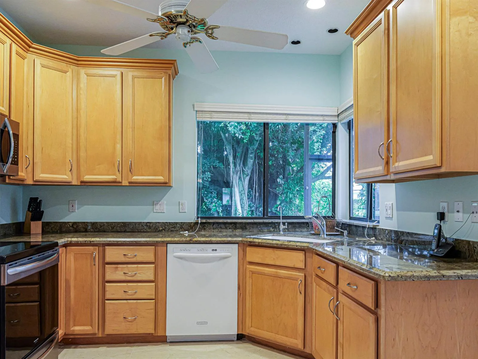 3390 SE Putnam Court, Stuart, FL 34997 photo 12