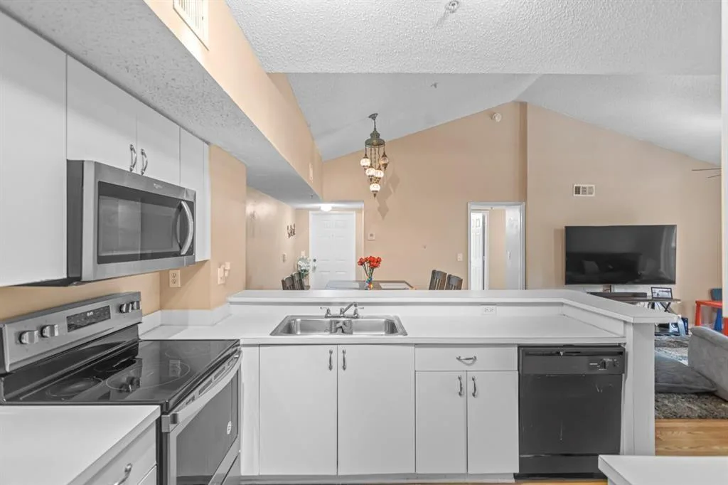 3874 Lyons Road # 305-6, Coconut Creek, FL 33073
