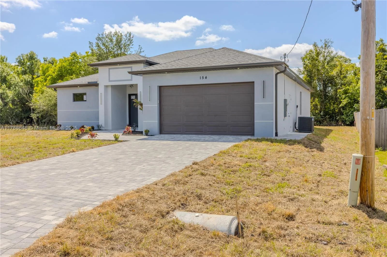 154 NE 4th ST, Cape Coral, FL 33909 photo 2
