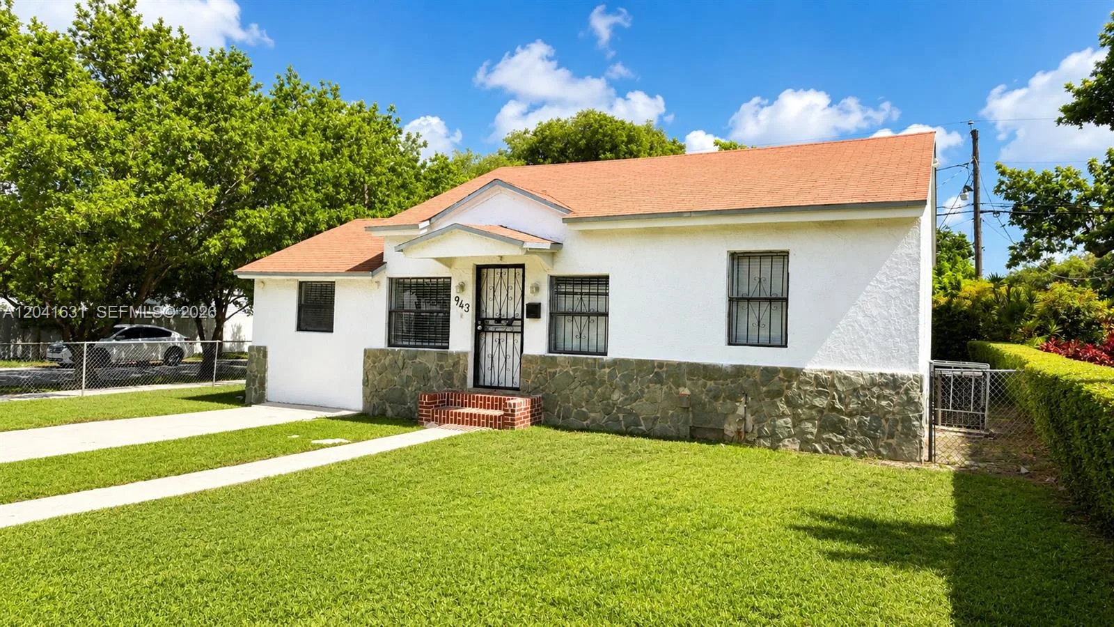943 NW 63rd St, Miami, FL 33150