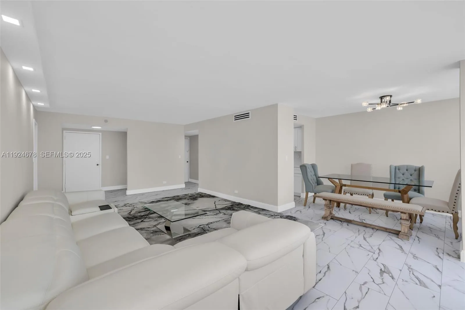 251 174th St # 1415, Sunny Isles Beach, FL 33160 photo 4