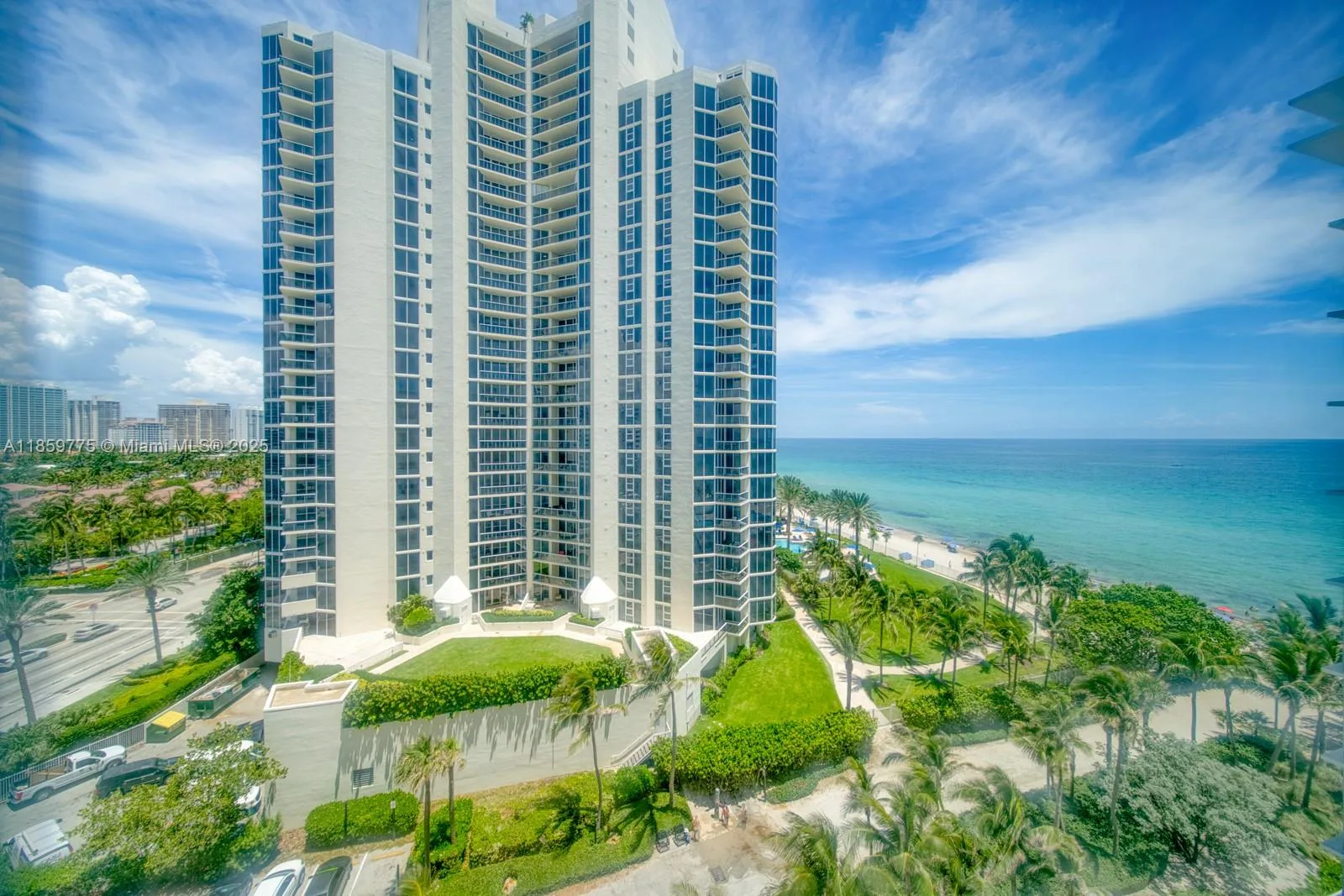 19201 Collins Ave # 822, Sunny Isles Beach, FL 33160 photo 2