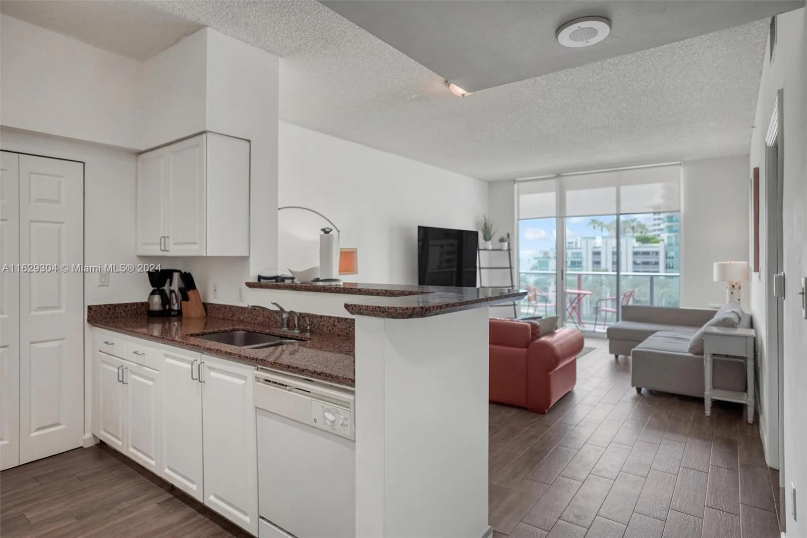 1155 Brickell Bay Dr # 507, Miami, FL 33131 photo 5