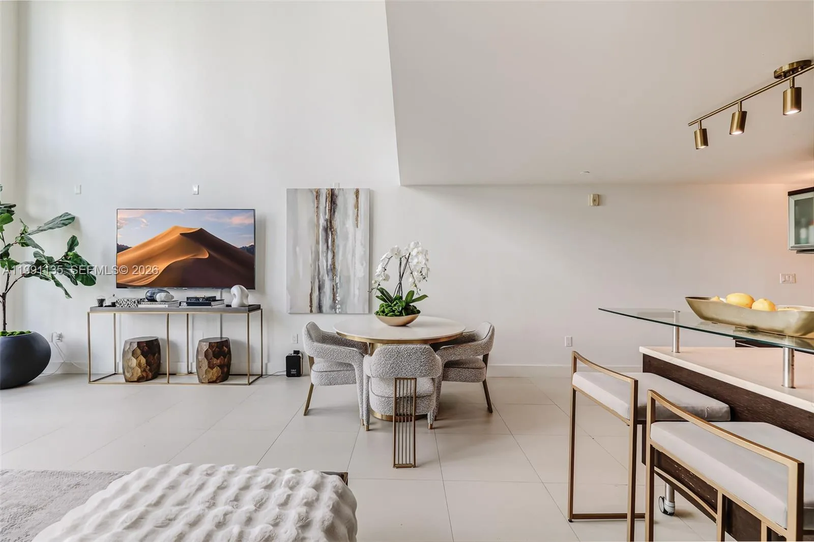 6000 Collins Ave # 523, Miami Beach, FL 33140 photo 10