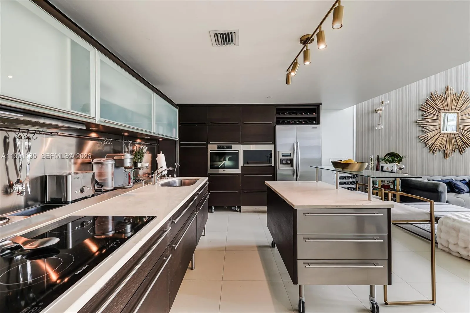 6000 Collins Ave # 523, Miami Beach, FL 33140 photo 12