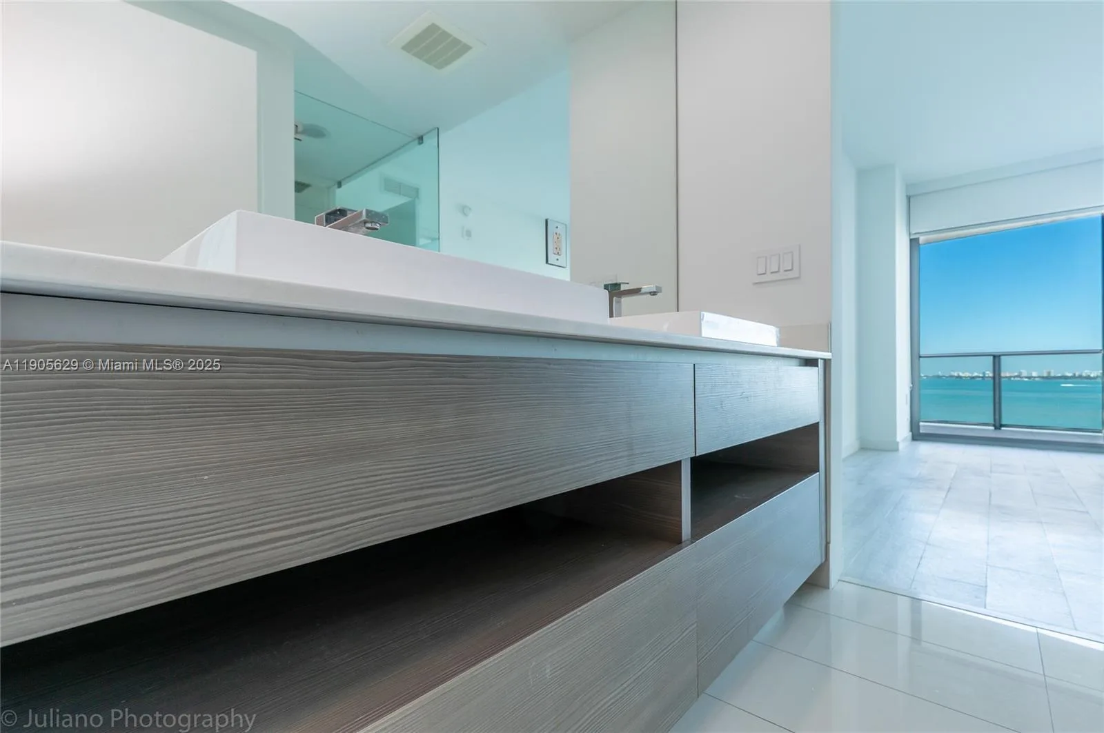460 NE 28th St # 1905, Miami, FL 33137 photo 11
