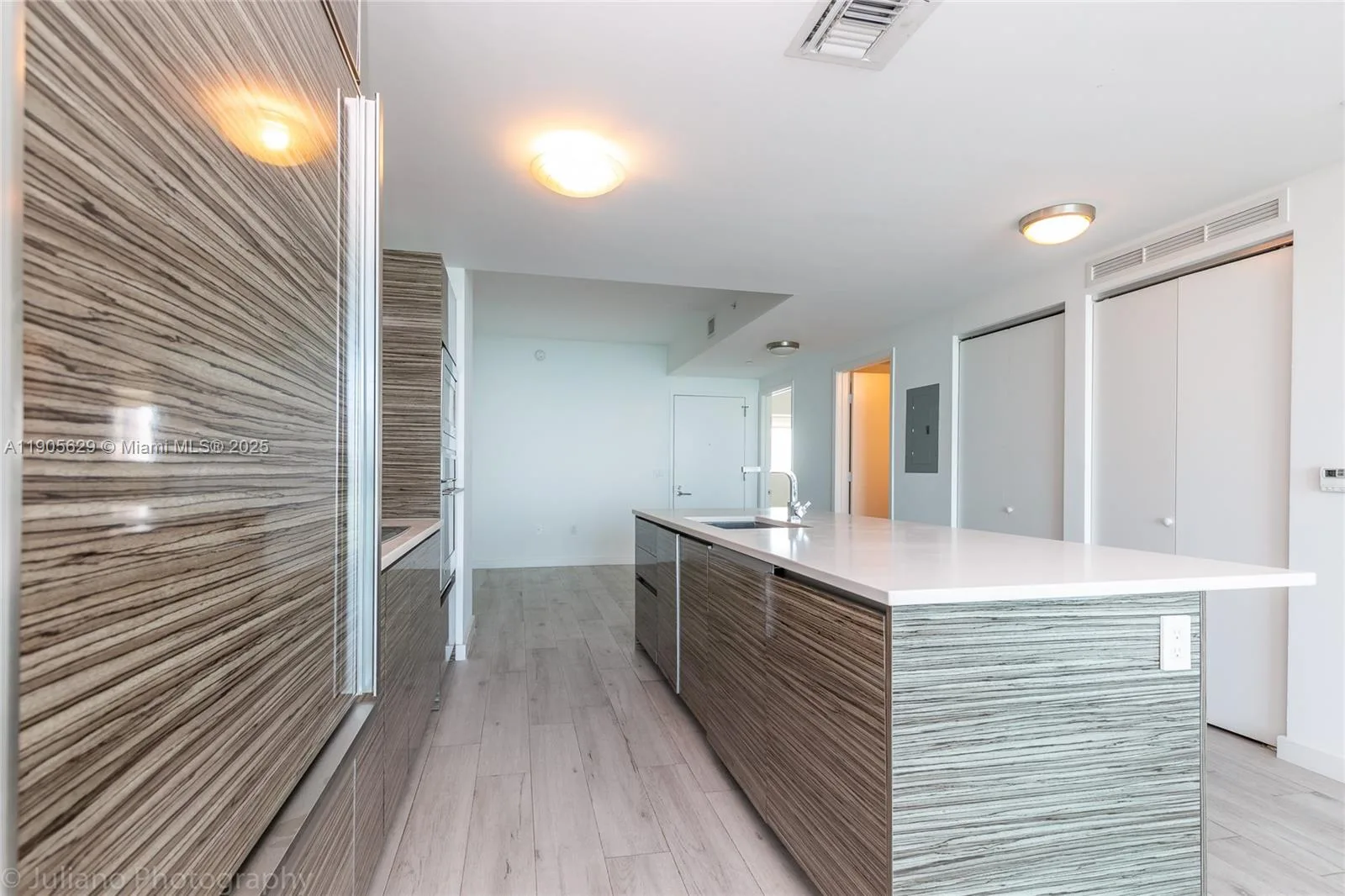 460 NE 28th St # 1905, Miami, FL 33137 photo 6