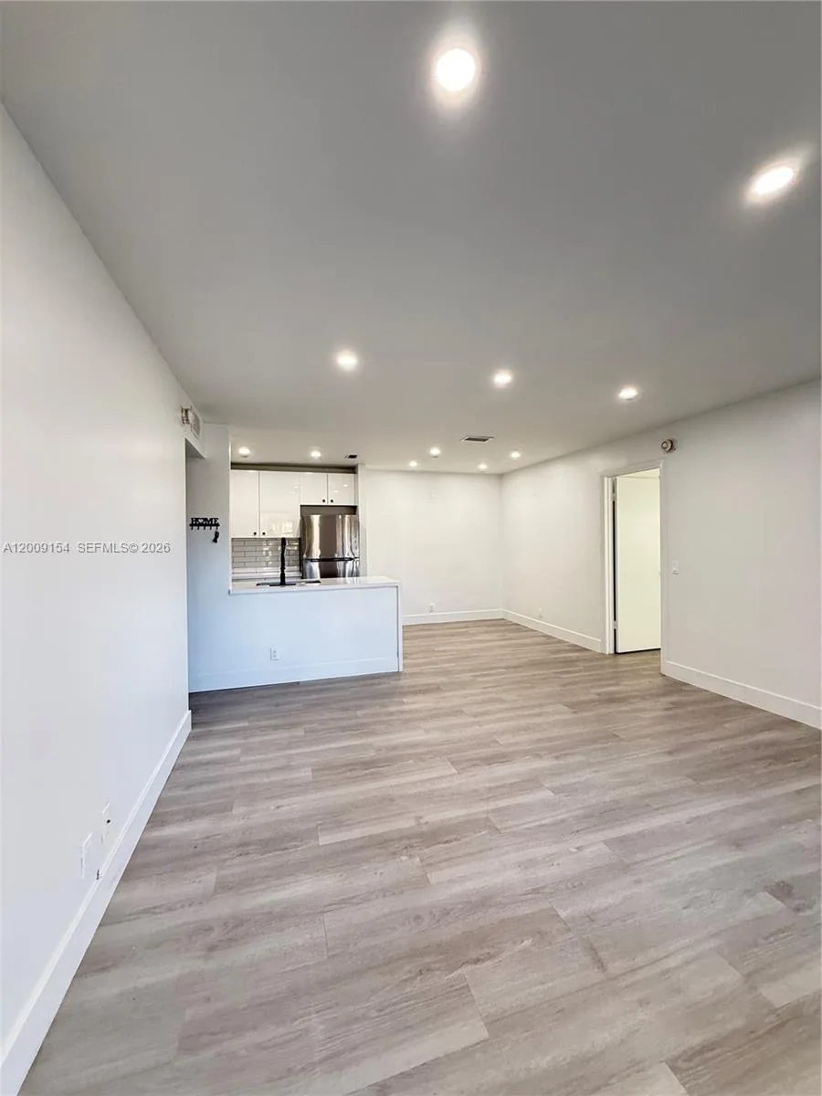 10016 Winding Lake Rd # 202, Sunrise, FL 33351 photo 9