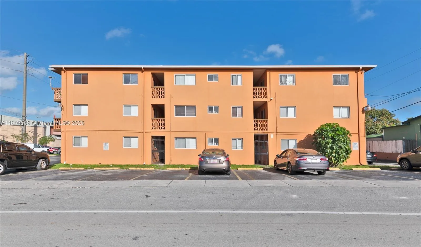 2330 NW 11th St # 47, Miami, FL 33125 photo 5