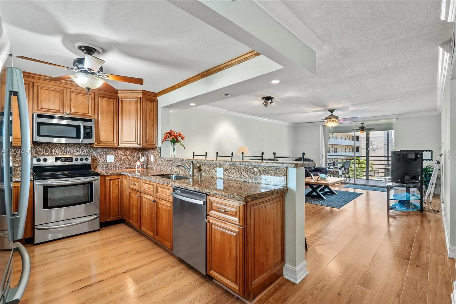 325 SE 11th Ter # 308, Dania Beach, FL 33004