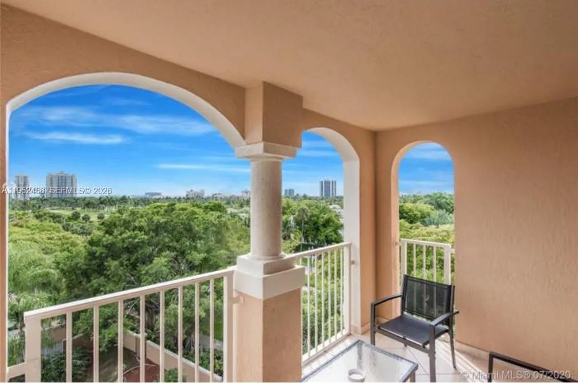 19999 E Country Club Dr # 1501, Aventura, FL 33180