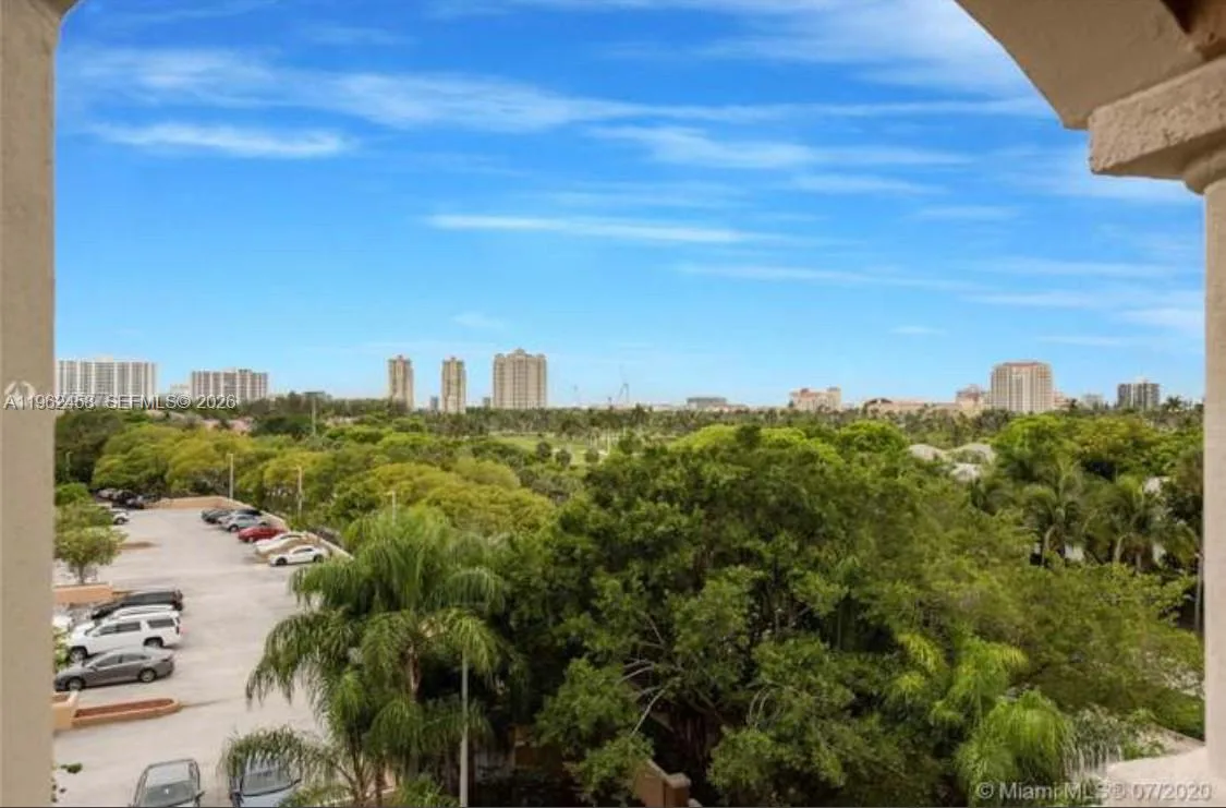 19999 E Country Club Dr # 1501, Aventura, FL 33180 photo 3