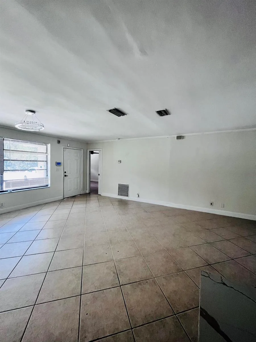 924 Johnson Street, Hollywood, FL 33019 photo 10