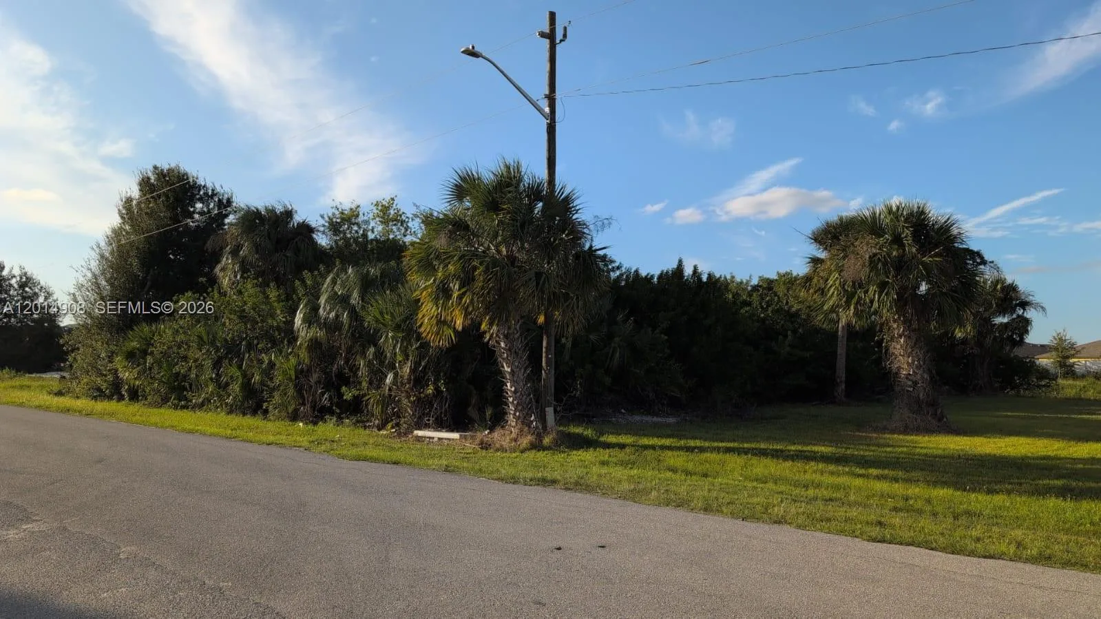 3800 Hyde Park Dr, Fort Myers, FL 33905