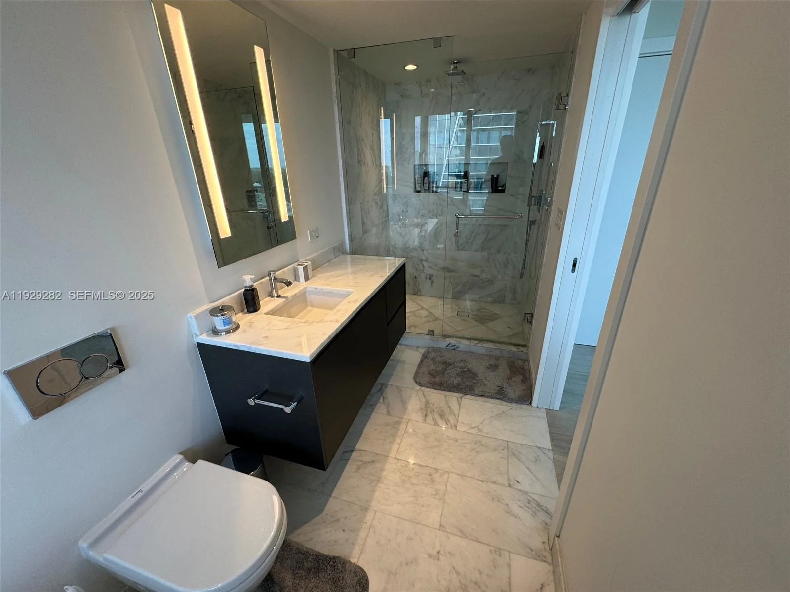 1451 Brickell Ave # 1105, Miami, FL 33131 photo 12