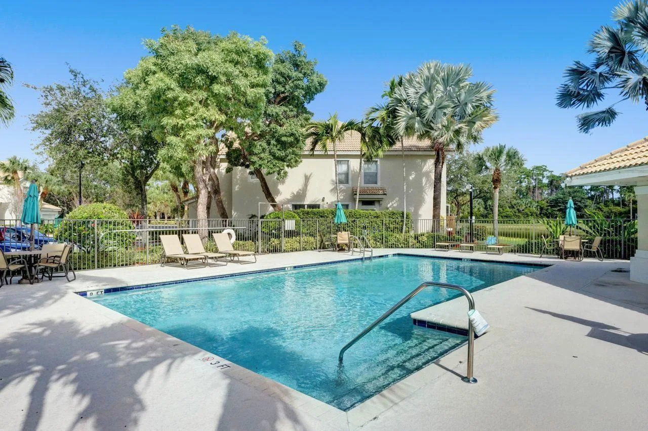 1102 Woodfield Road, FL 33415 photo 7