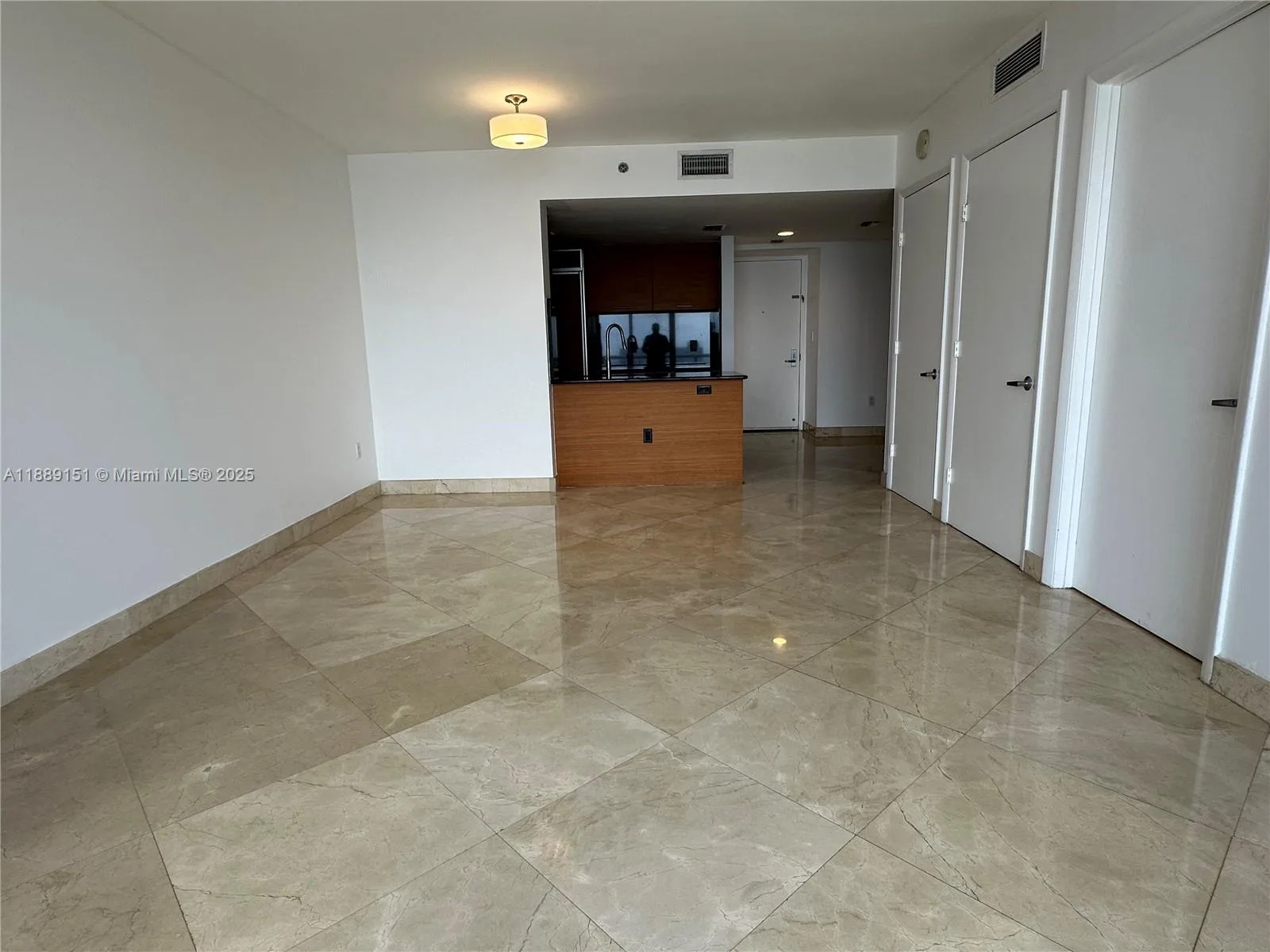 50 Biscayne Blvd # 4305, Miami, FL 33132 photo 5