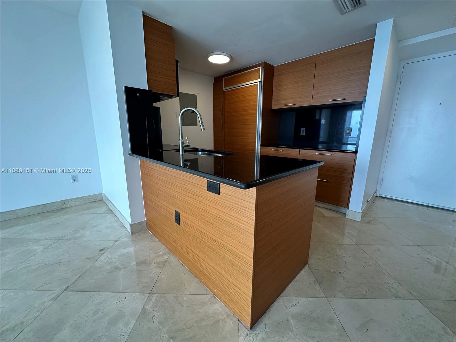 50 Biscayne Blvd # 4305, Miami, FL 33132 photo 7