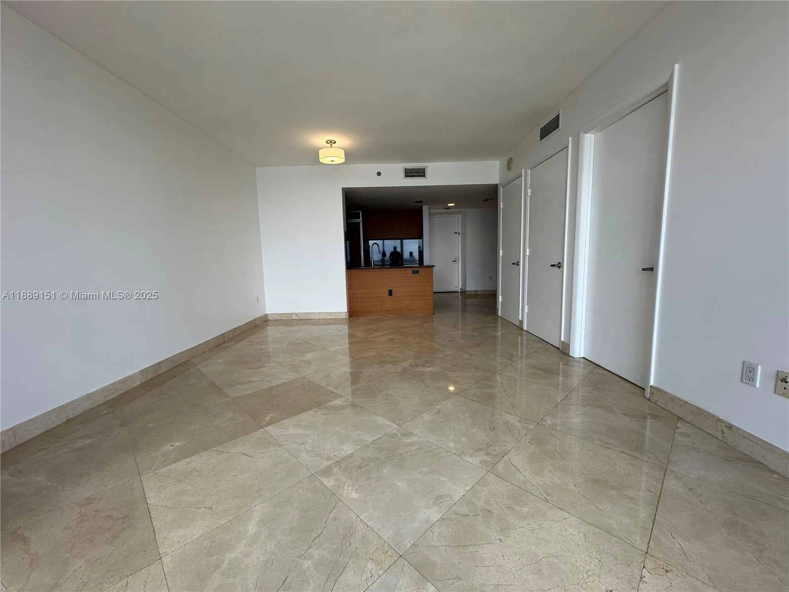 50 Biscayne Blvd # 4305, Miami, FL 33132 photo 9