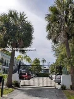 645 NE 77th St # 8, Miami, FL 33138