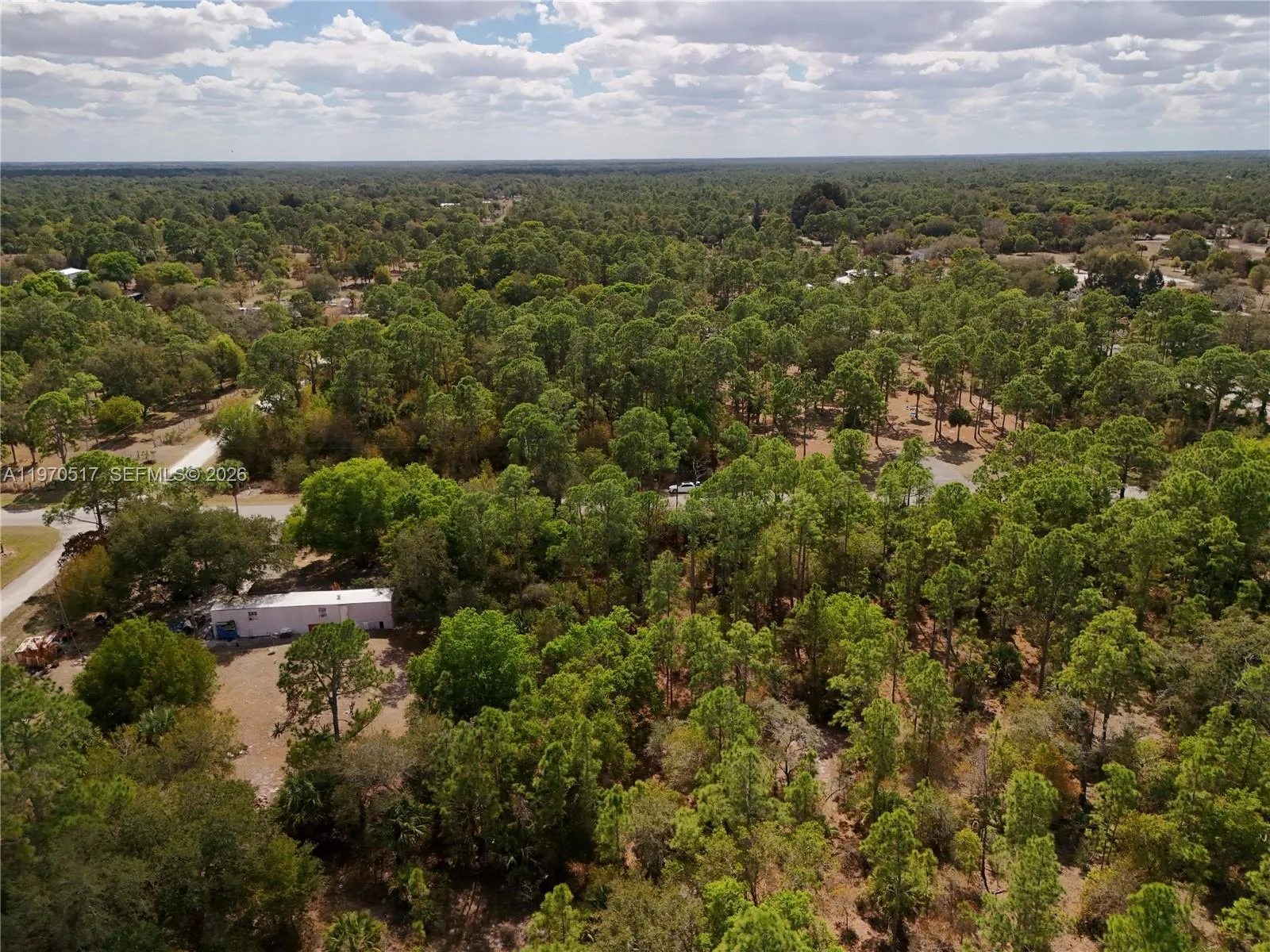 439 AVENIDA DEL SUR, Clewiston, FL 33440 photo 11