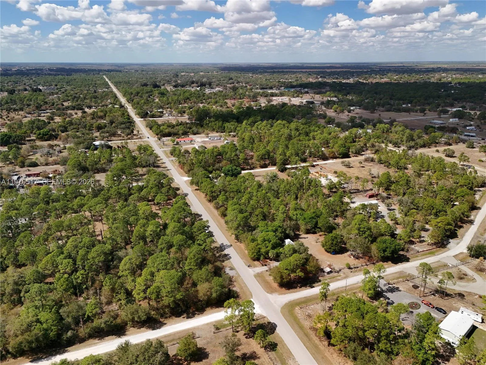 439 AVENIDA DEL SUR, Clewiston, FL 33440 photo 4