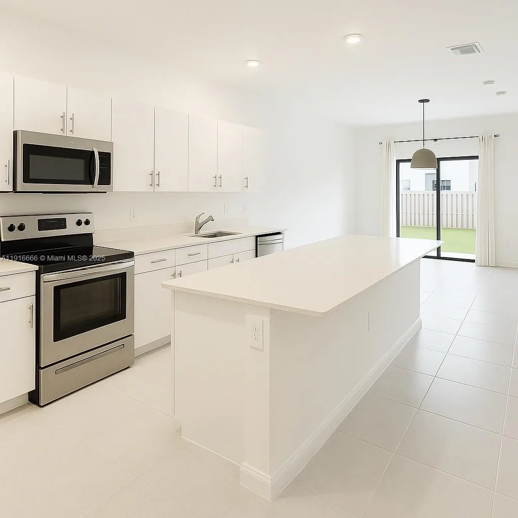 25564 SW 108th Ave, Homestead, FL 33032 photo 4