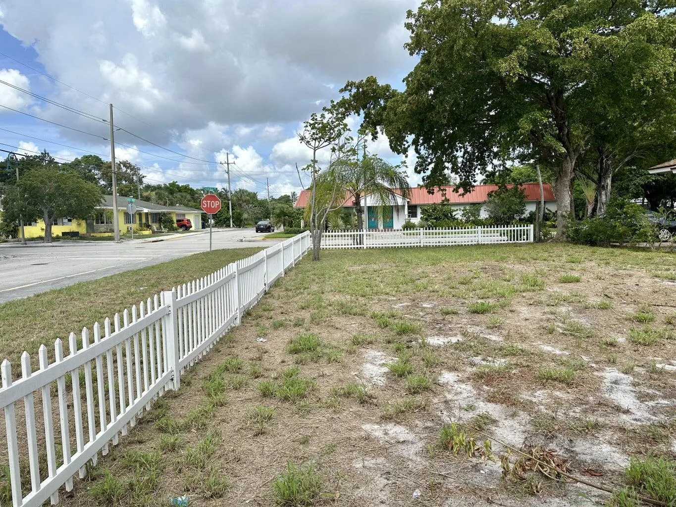 312 12th Avenue N, FL 33460 photo 2