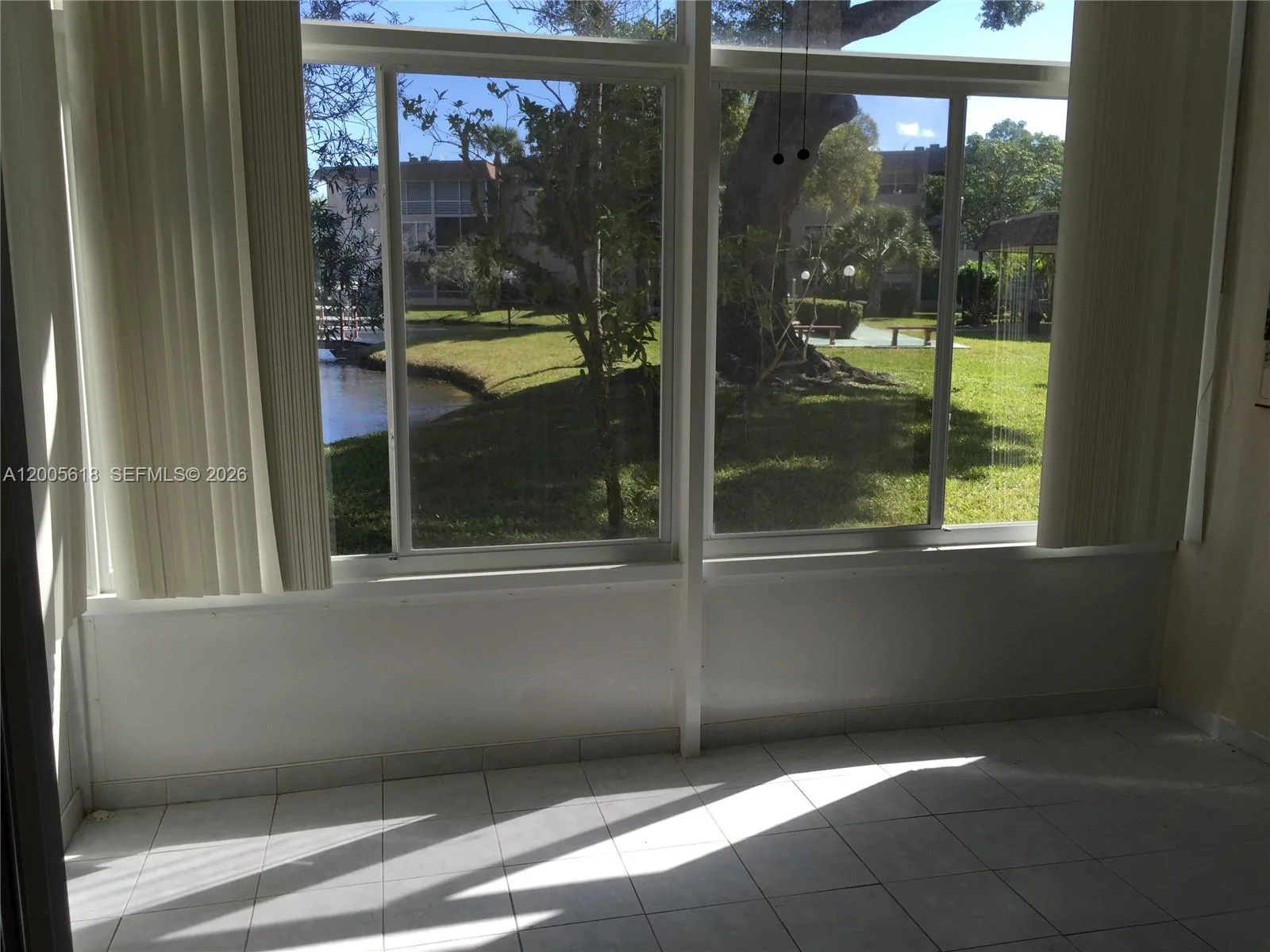 5041 W Oakland Park Blvd # 110, Lauderdale Lakes, FL 33313 photo 4