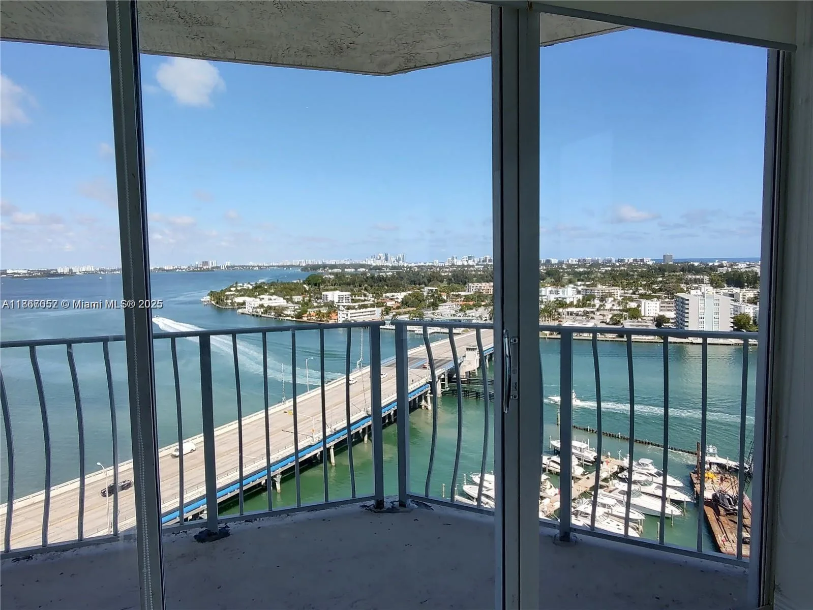 7601 E Treasure Dr # 2018, North Bay Village, FL 33141 photo 2