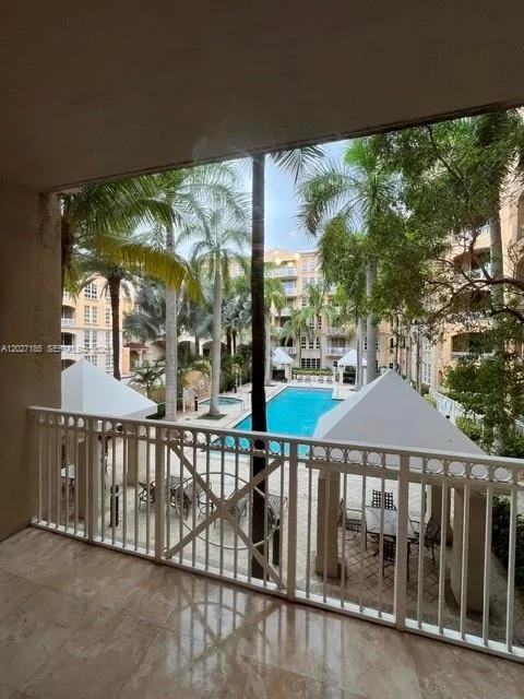 3001 NE 185th St # 218, Aventura, FL 33180