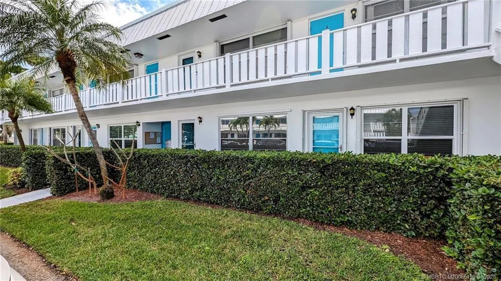 2929 SE Ocean Boulevard # 111-2, Stuart, FL 34996