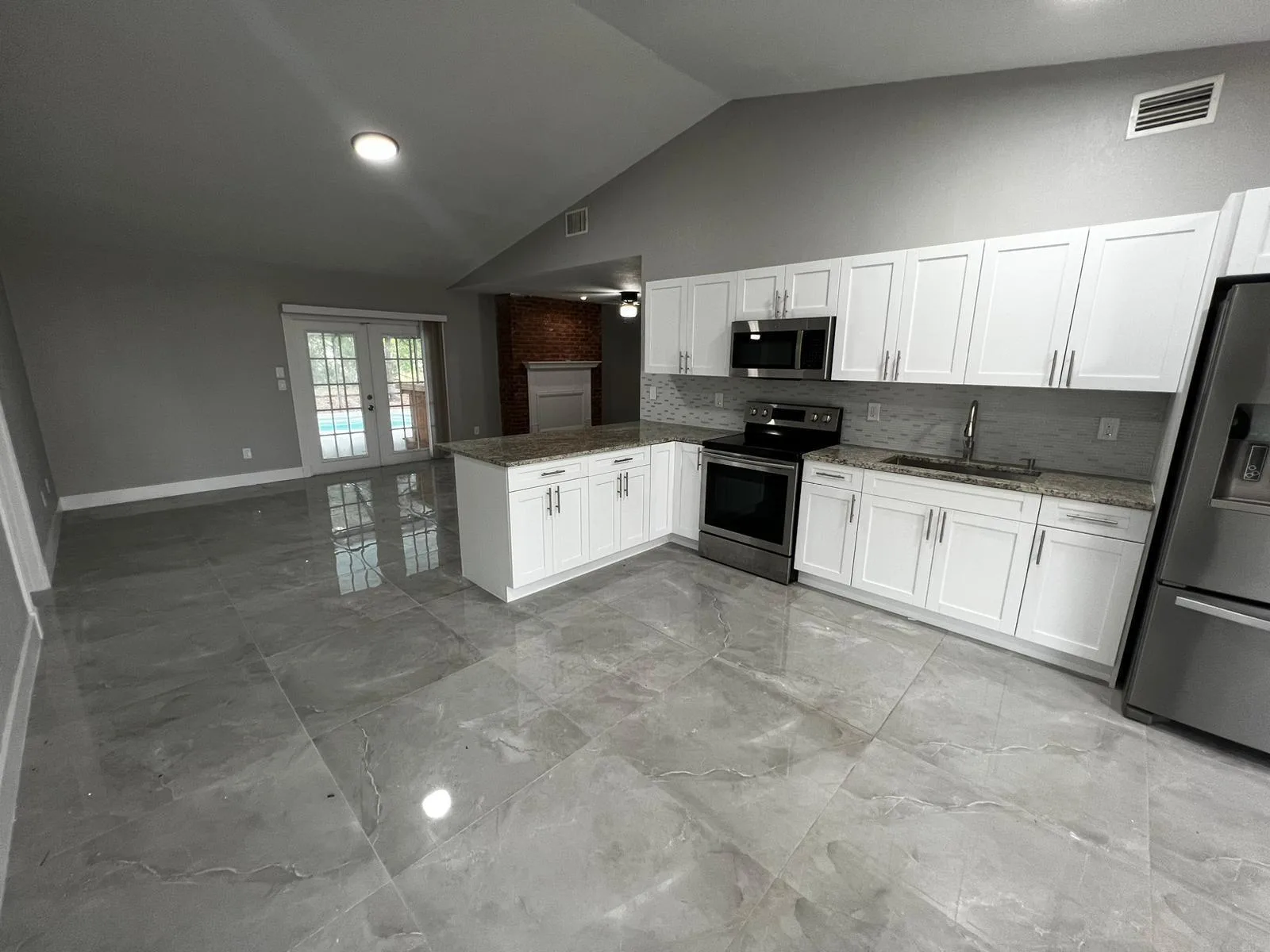 1310 SW Bellevue Avenue, Port St. Lucie, FL 34953 — zdjęcie 3